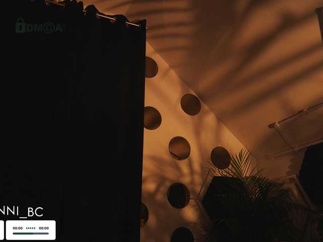 Foto porno Discutii intime cu Taanni pe KUR.ro