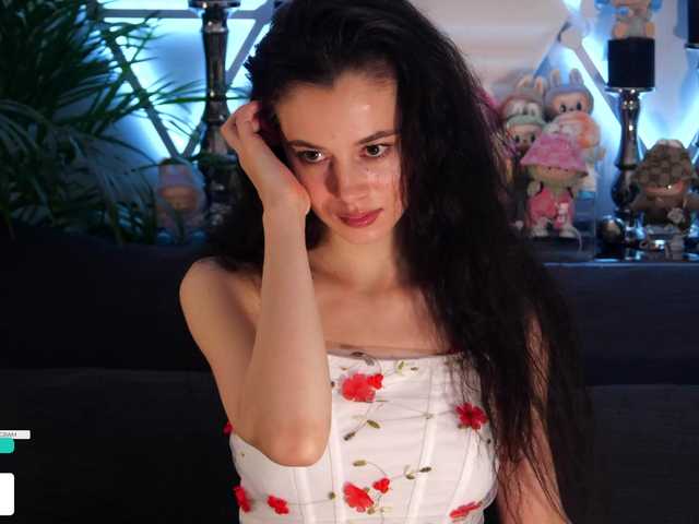 Foto porno Taanni ne arata tot la camera pe KUR.ro