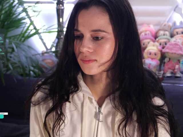 Foto porno Taanni ne arata tot la camera pe KUR.ro