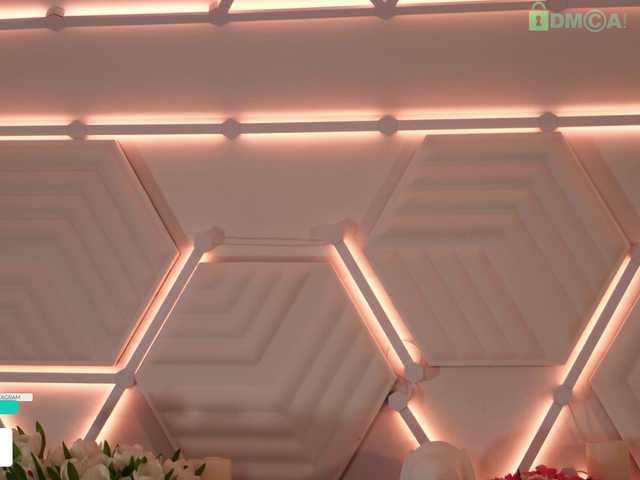 Foto porno Taanni ne arata tot la camera pe KUR.ro