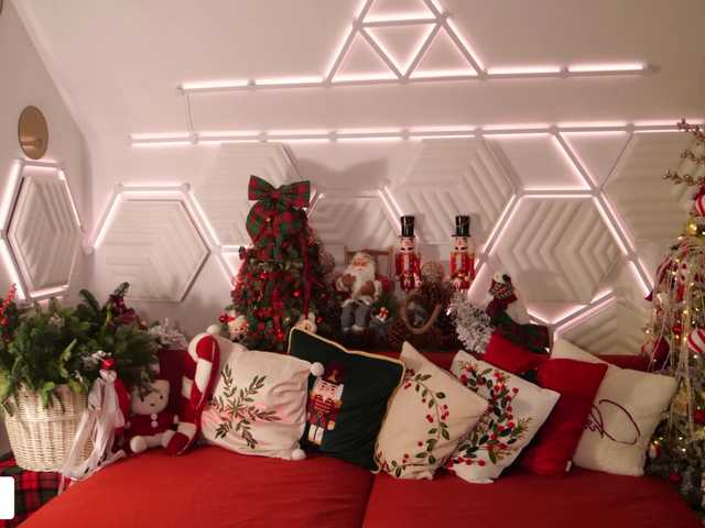 Foto porno Taanni ne arata tot la camera pe KUR.ro