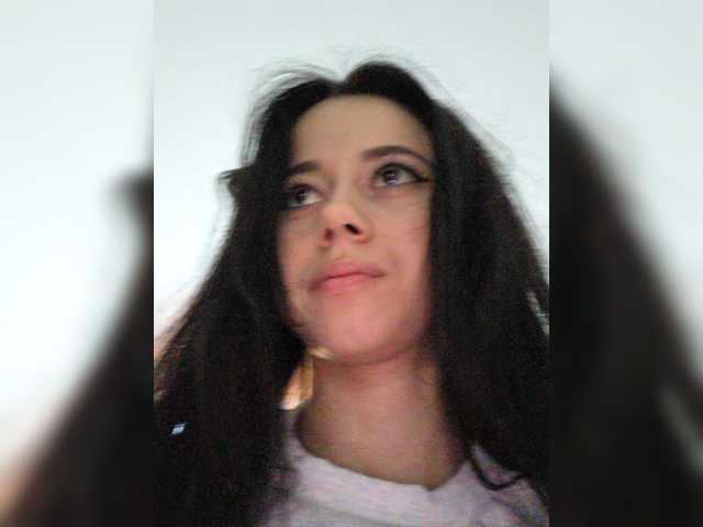 Foto porno Taanni ne arata tot la camera pe KUR.ro