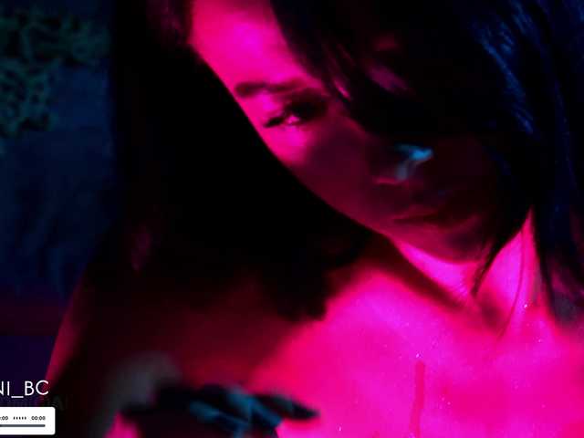 Foto porno Discutii intime cu Taanni pe KUR.ro