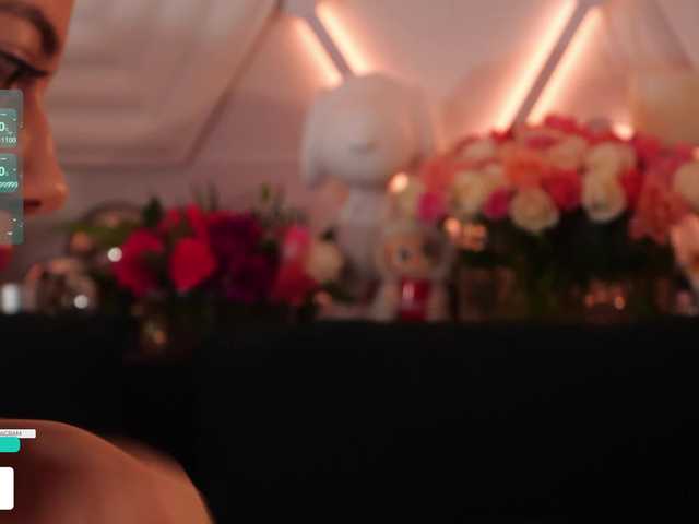 Foto porno Taanni ne arata tot la camera pe KUR.ro