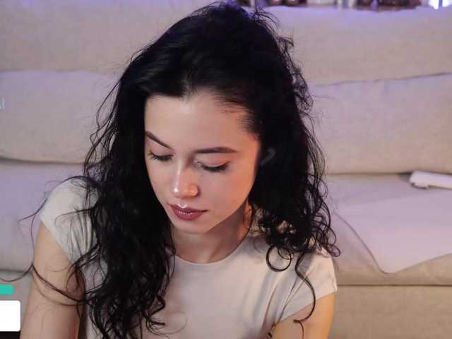 Foto porno Taanni ne arata tot la camera pe KUR.ro