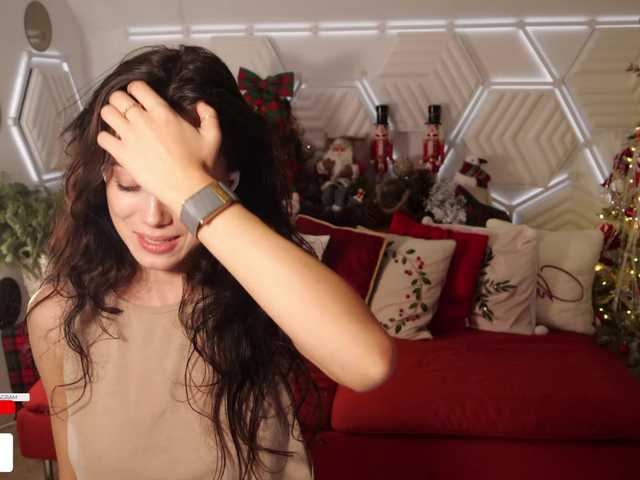 Foto porno Taanni ne arata tot la camera pe KUR.ro