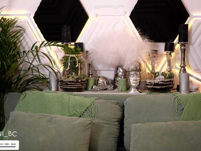 Foto porno Discutii intime cu Taanni pe KUR.ro