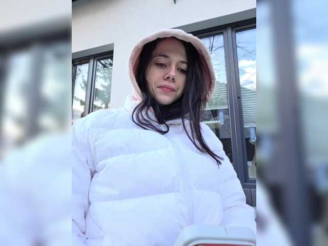 Foto porno Taanni ne arata tot la camera pe KUR.ro