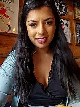 Foto porno TheCrimsonLounge vrea sex pe StripChat pe KUR.ro