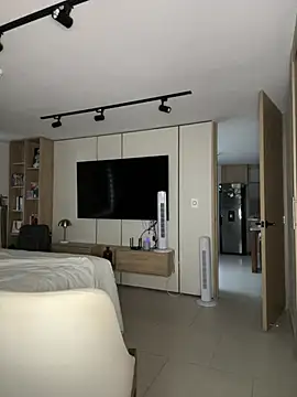 Foto porno Thescorpionfr_ ne arata tot la camera pe KUR.ro