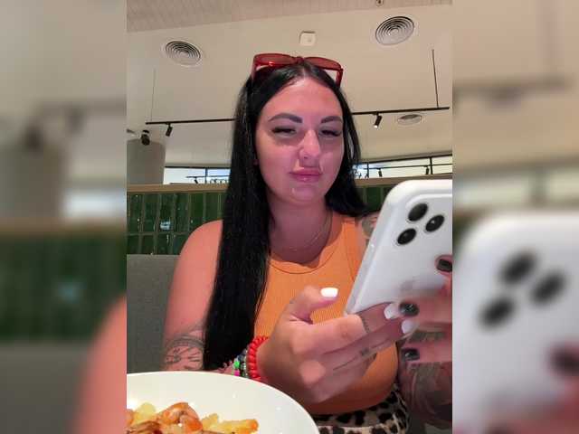 Foto porno Ganduri murdare cu TokionaJoe pe KUR.ro