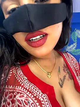 Foto porno Discutii intime cu V-Hot-Sweti pe KUR.ro