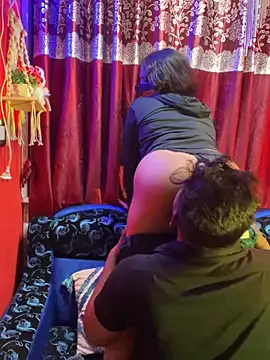 Foto porno Discutii intime cu V-Hot-Sweti pe KUR.ro