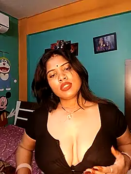 Foto porno V-hot-sweet ne arata tot la camera pe KUR.ro
