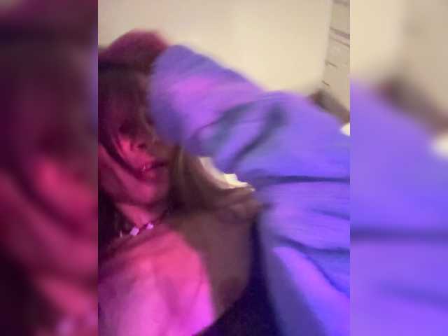 Foto porno Sex online cu VIP17CoupleDream pe KUR.ro