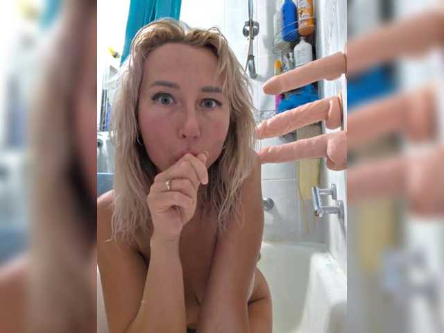 Foto porno Valeriah descoperita pe video chat pe KUR.ro