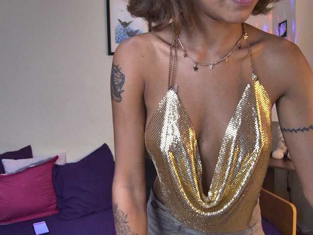 Foto porno Sex online cu VanessaNorris pe KUR.ro