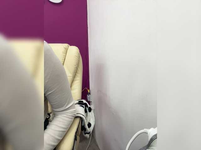 Foto porno VikaAndMilana ne arata tot la camera pe KUR.ro