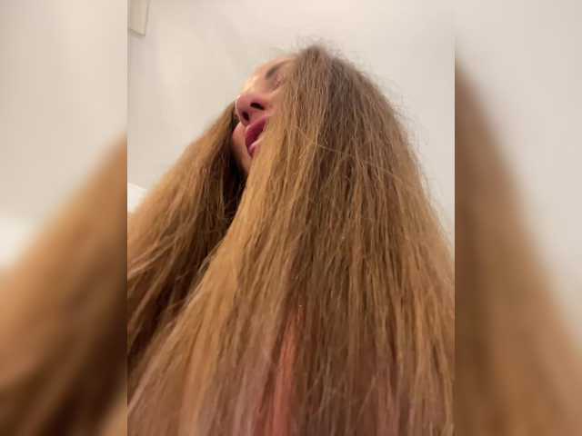Fantezii cu Vishenka7777 pe BongaCams