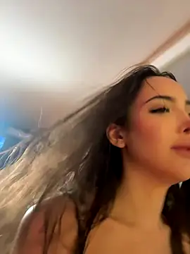 Foto porno Fantezii cu VitoriaCarusso pe StripChat pe KUR.ro