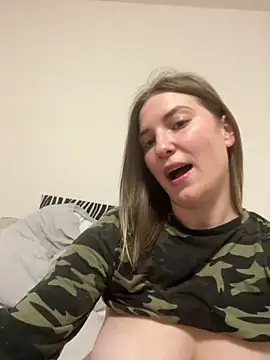 Foto porno Nebunii pe chat marca ViviVision99 pe KUR.ro