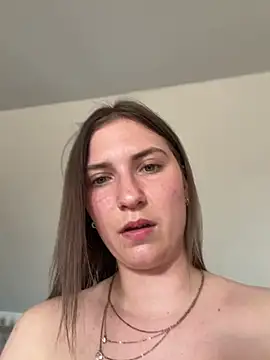 Foto porno Nebunii pe chat marca ViviVision99 pe KUR.ro