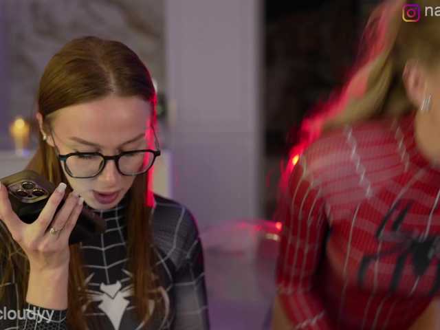 Foto porno -TATUHA- ne arata tot la camera pe KUR.ro