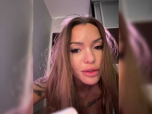 Foto porno Sex online cu Wild-Angel777 pe KUR.ro