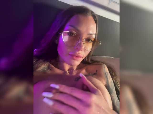 Foto porno Sex online cu Wild-Angel777 pe KUR.ro