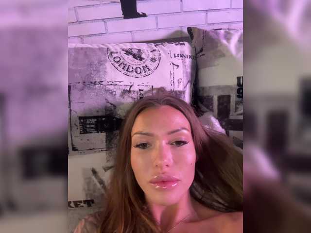Foto porno Sex online cu Wild-Angel777 pe KUR.ro