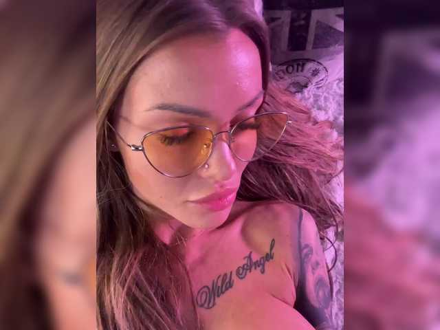 Foto porno Sex online cu Wild-Angel777 pe KUR.ro