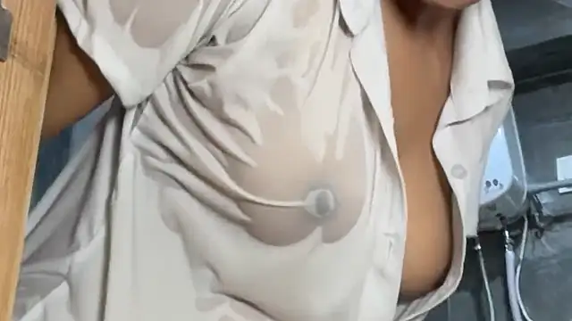Foto porno Nebunii pe chat marca Wow-nisha pe KUR.ro