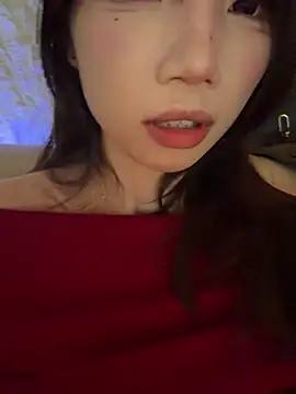 Foto porno Ganduri murdare cu Yiyi-707 pe KUR.ro