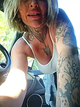 Album foto porno Sex online cu YourMommyBlair