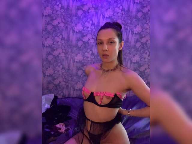 Foto porno Rina-P se dezbraca la web pe BongaCams pe KUR.ro