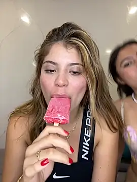 Foto porno _Alice_1 vrea sex pe StripChat pe KUR.ro