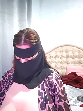 Foto porno _arabica_ ne arata tot la camera pe KUR.ro