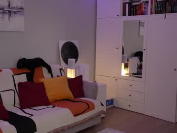 Foto porno Sex online cu _blackbee_ pe KUR.ro