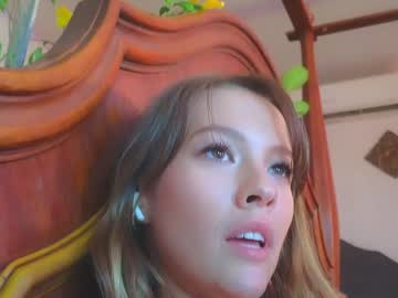 Foto porno _demi_dee_ se dezbraca la web pe Chaturbate pe KUR.ro