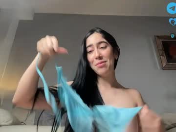 Foto porno _gummies15 descoperita pe video chat pe KUR.ro