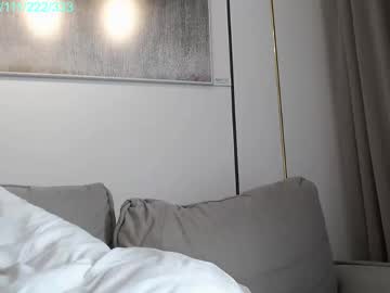 Foto porno _happymeal ne arata tot la camera pe KUR.ro