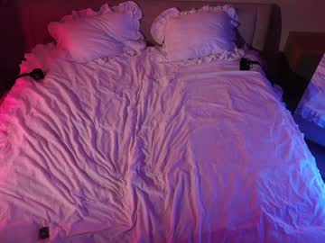 Foto porno _meganmeow_ descoperita pe video chat pe KUR.ro