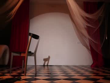 Foto porno Ganduri murdare cu _meganmeow_ pe KUR.ro