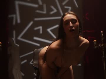 Foto porno Ganduri murdare cu _meganmeow_ pe KUR.ro