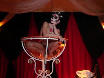 Foto porno Ganduri murdare cu _meganmeow_ pe KUR.ro