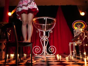 Foto porno Ganduri murdare cu _meganmeow_ pe KUR.ro