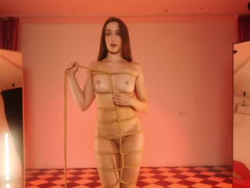 Foto porno _meganmeow_ descoperita pe video chat pe KUR.ro