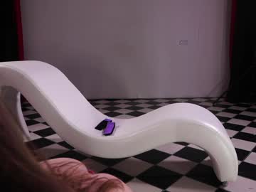 Foto porno Ganduri murdare cu _meganmeow_ pe KUR.ro