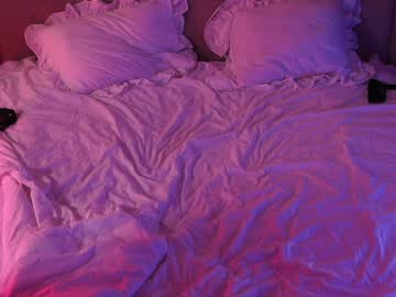 Foto porno _meganmeow_ descoperita pe video chat pe KUR.ro