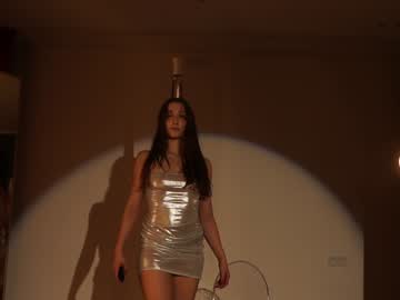 Foto porno Ganduri murdare cu _meganmeow_ pe KUR.ro